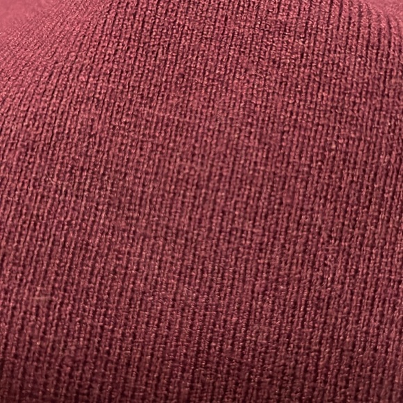 Red tank - Picture 2 of 4